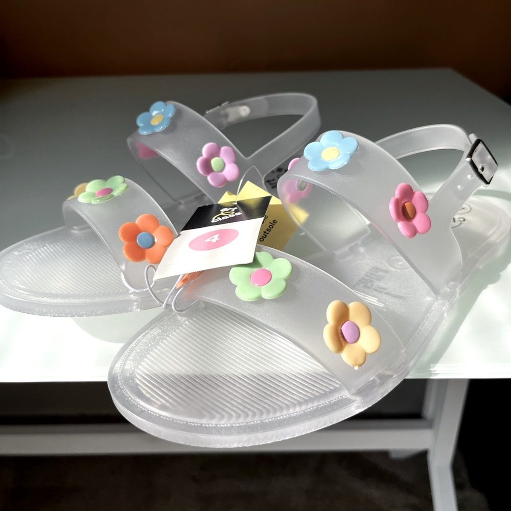 Girls' Saniah Jelly Sandals - art class™ brand new size 4